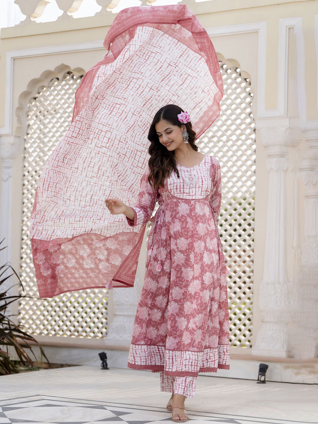 

Anouk Floral Embroidered Empire Aari Work Pure Cotton Kurta With Pyjamas & Dupatta, Pink