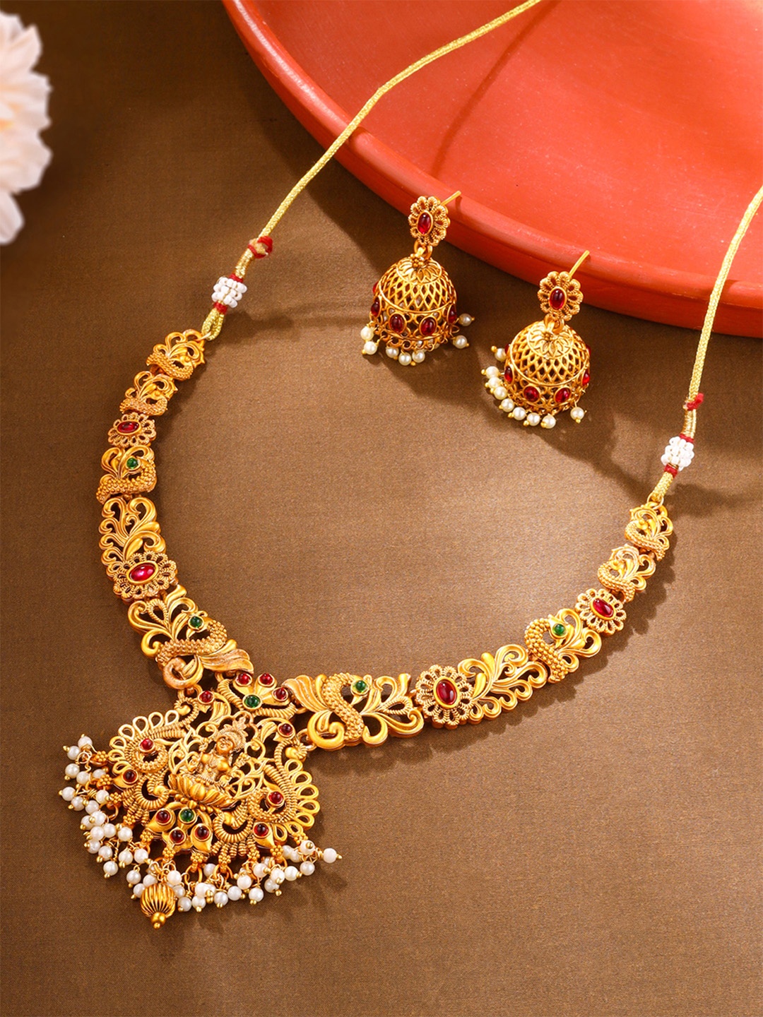 

Yellow Chimes Gold-Plated Stone-Studded & Beaded Jewellery Set