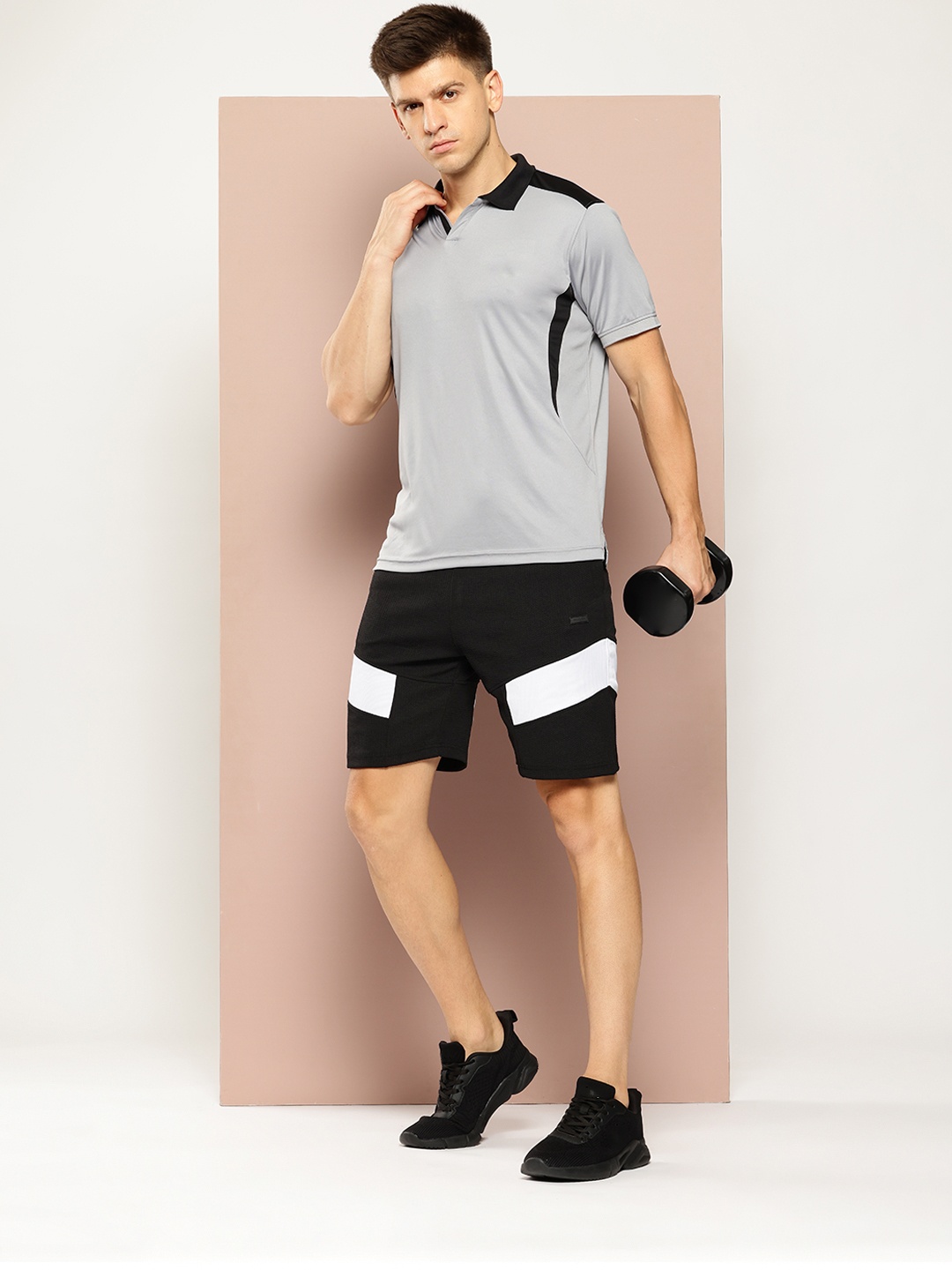 

Club York Men Colourblocked Sports Shorts, Black
