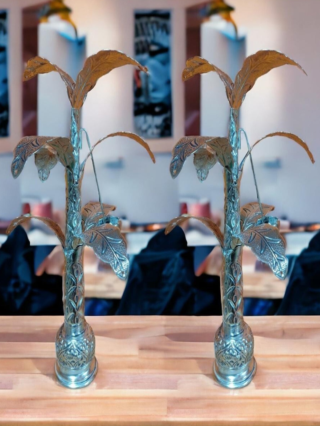 

Sigaram Silver Toned 2 Pieces Banana Tree & Leaves