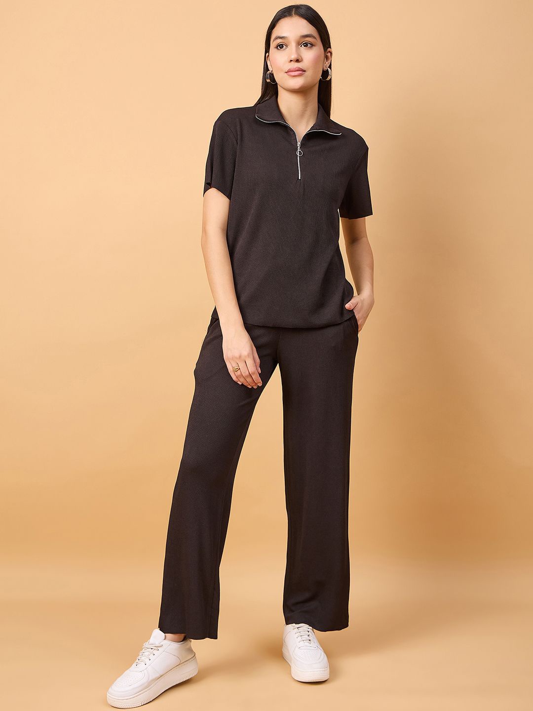 

DRAPE AND DAZZLE Spread Collor T-Shirt & Trousers Co-Ord, Black