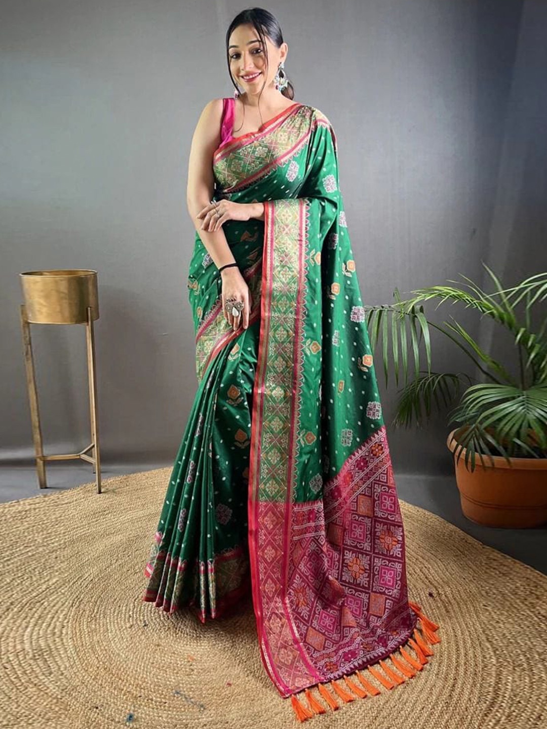 

Mitera Floral Zari Patola Saree, Green