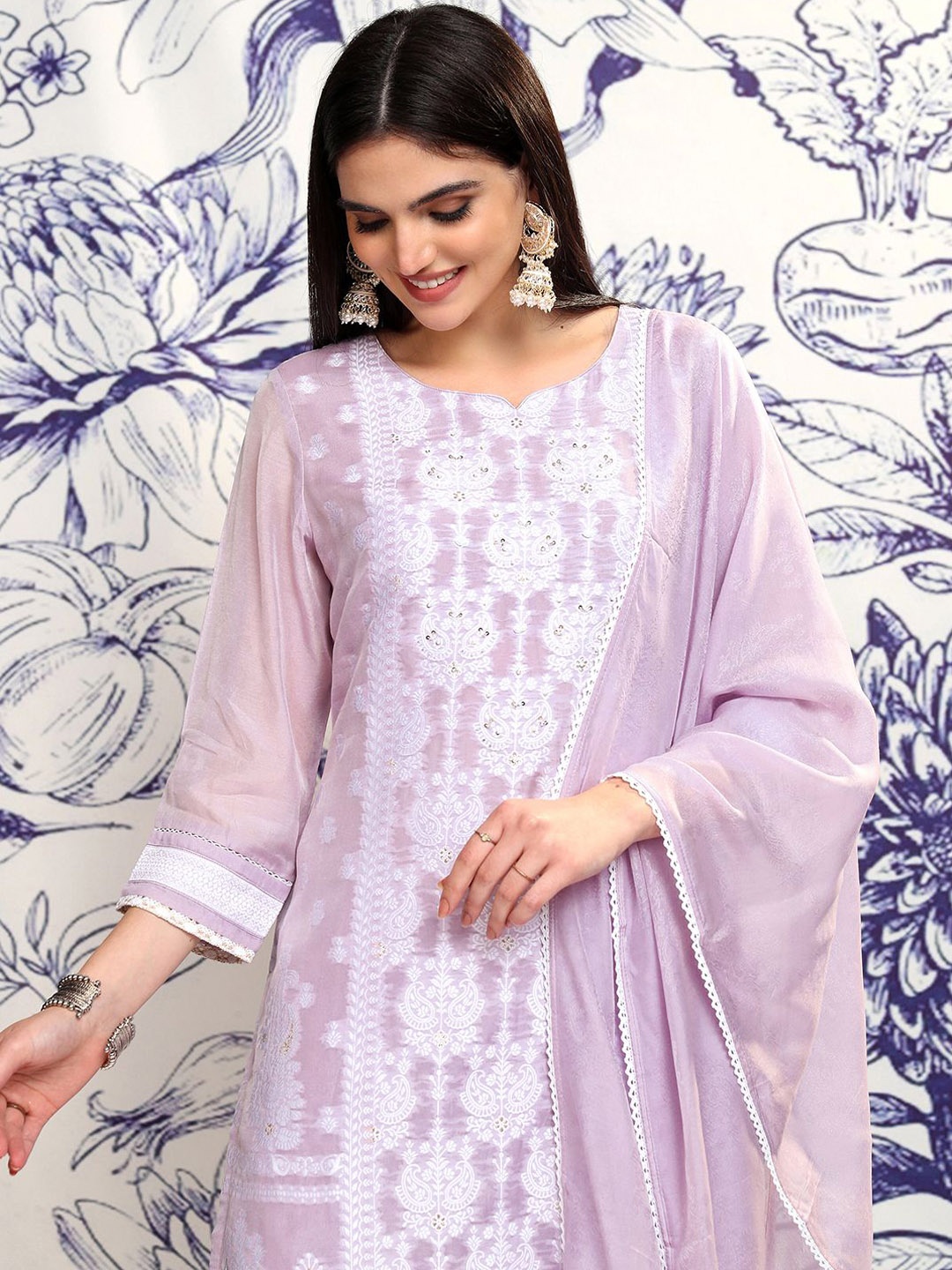 

Vishudh Lavender Embroidered Regular Thread Work Kurta with Trousers & Dupatta