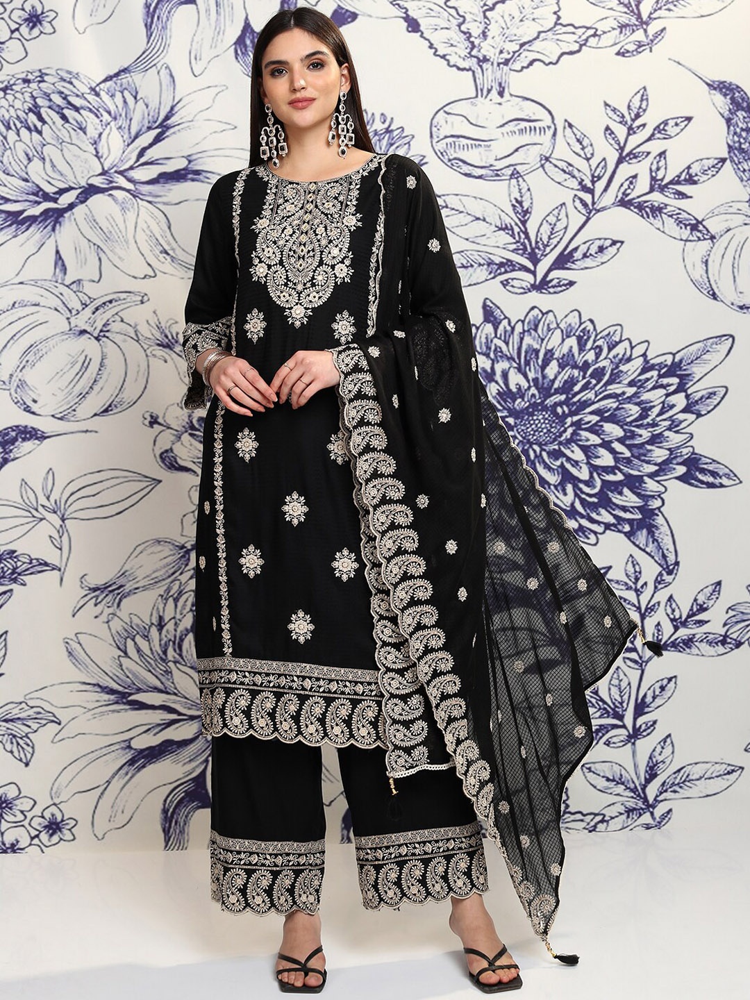 

Vishudh Black Ethnic Motifs Embroidered Regular Kurta with Trousers & Dupatta