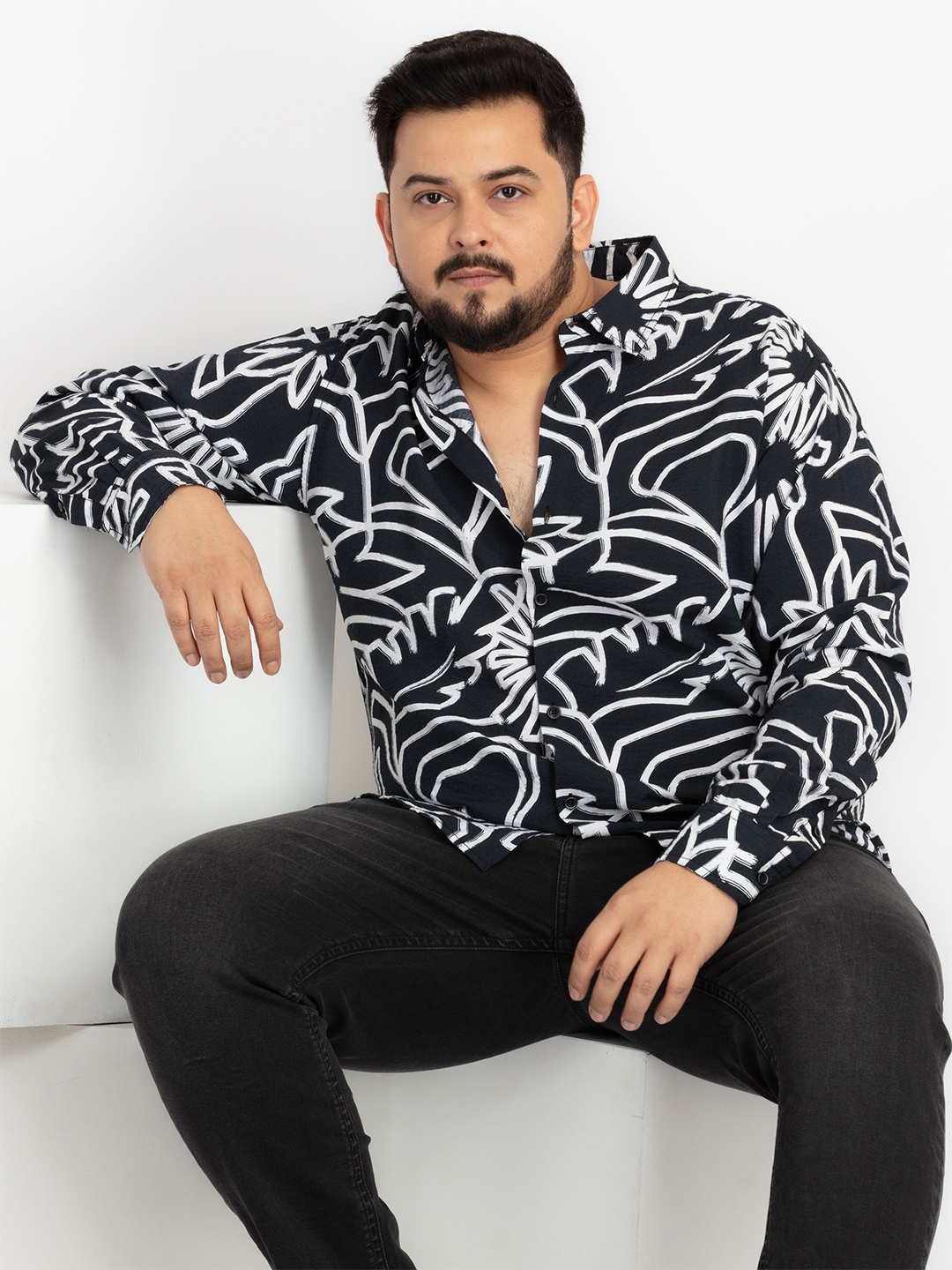 

UNSIZED Plus Size Comfort Abstract Printed Casual Shirt, Black
