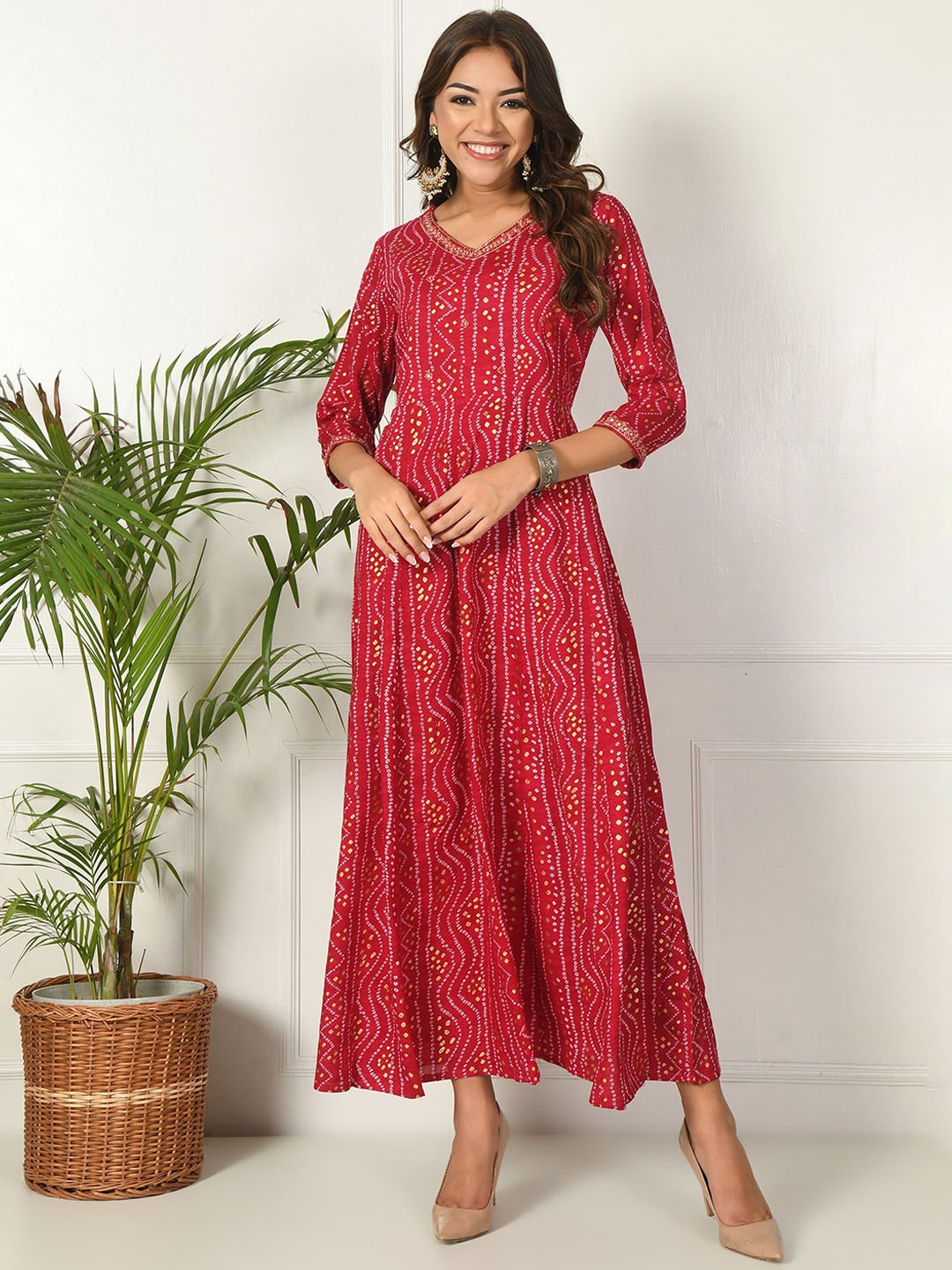 

KALINI Printed V-Neck Anarkali Kurta, Pink