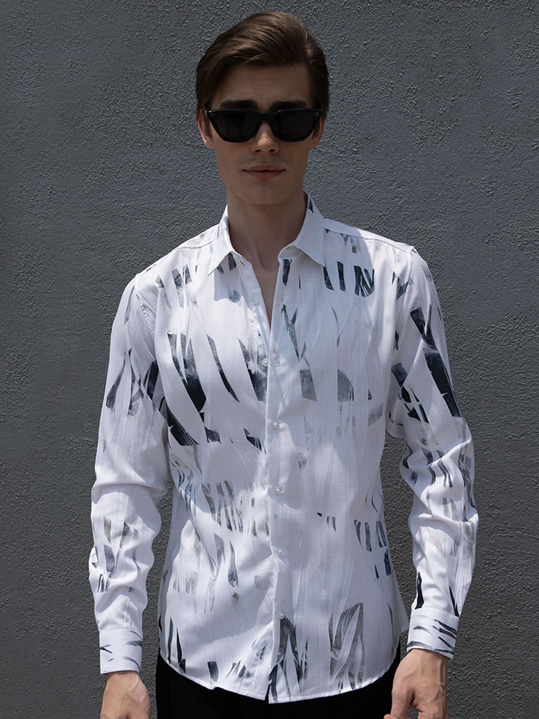 

Banana Club Classic Printed Casual Shirt, White