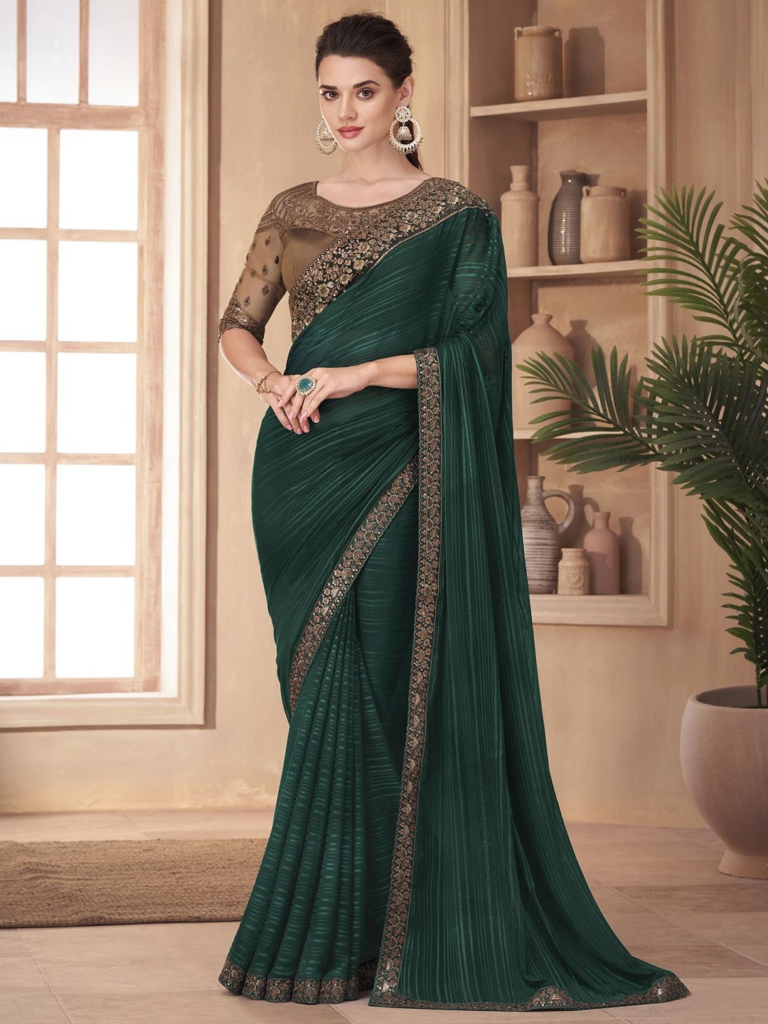 

Trendmalls Striped Sequinned Pure Chiffon Saree, Green