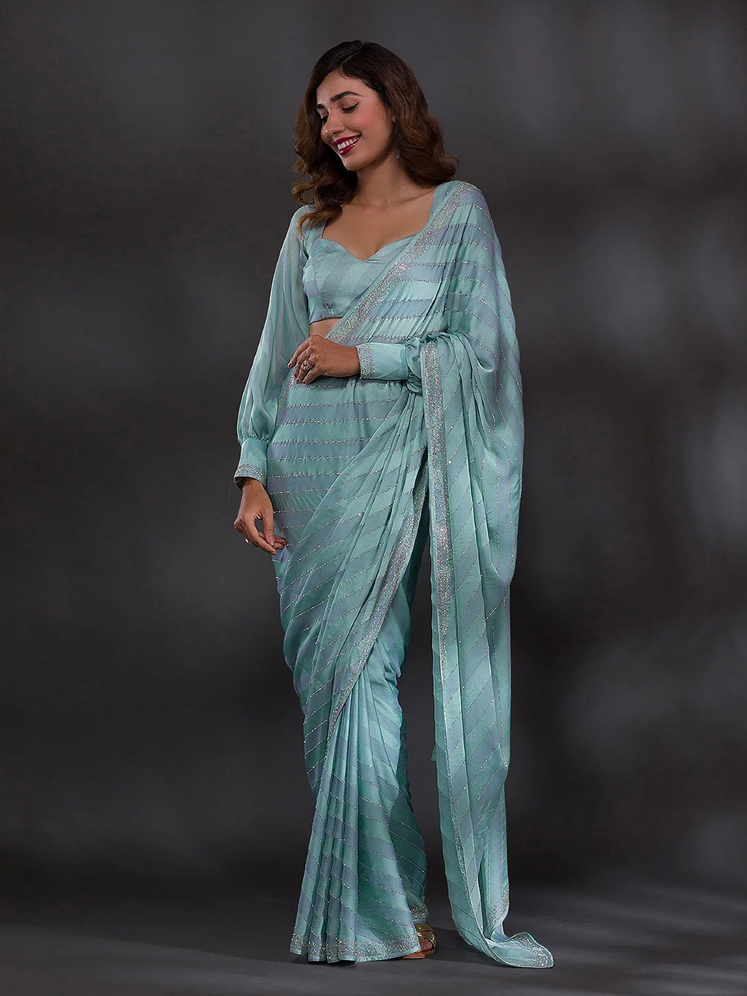 

Trendmalls Embellished Beads and Stones Heavy Work Saree, Turquoise blue