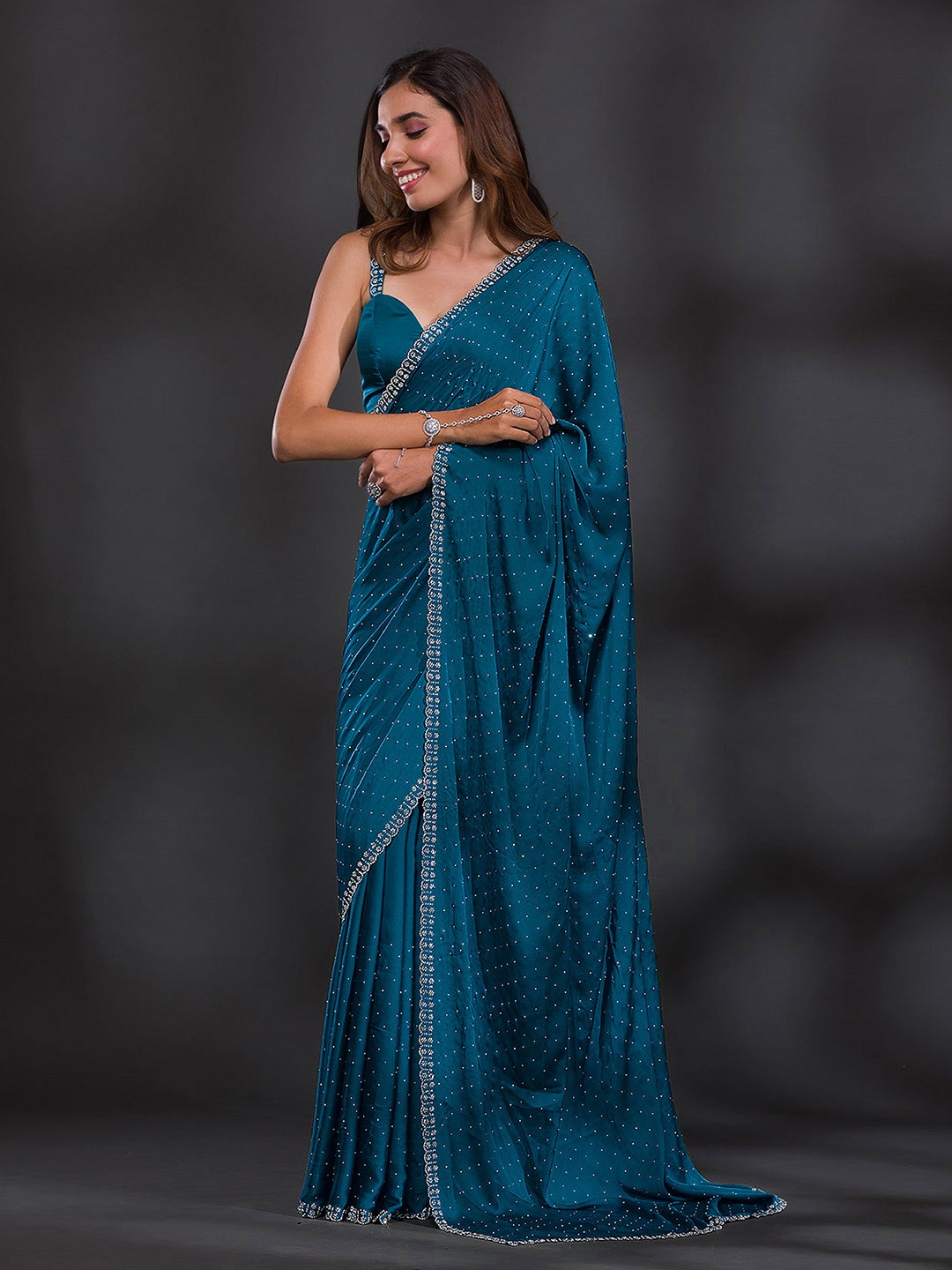 

Trendmalls Embellished Beads and Stones Heavy Work Saree, Teal