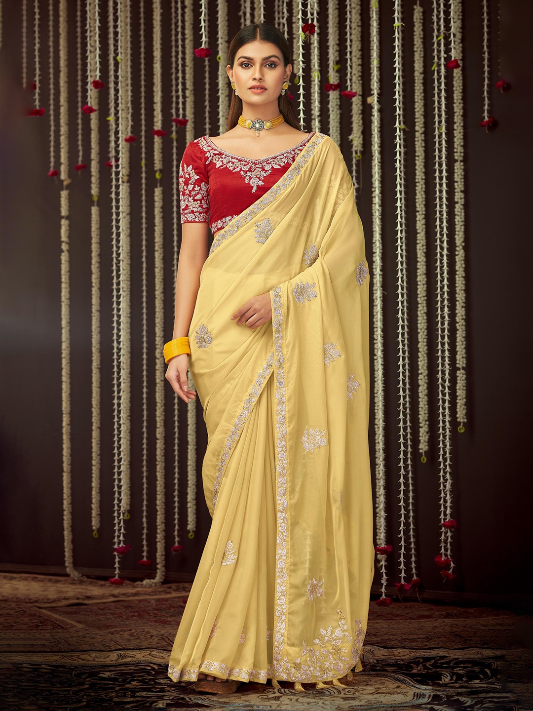 

Trendmalls Embellished Sequinned Organza Heavy Work Saree, Yellow