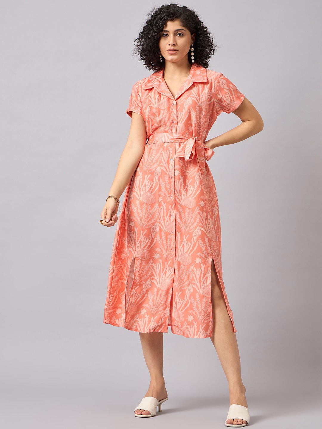 

The Roadster Lifestyle Co Shirt Collar Printed Dress, Orange