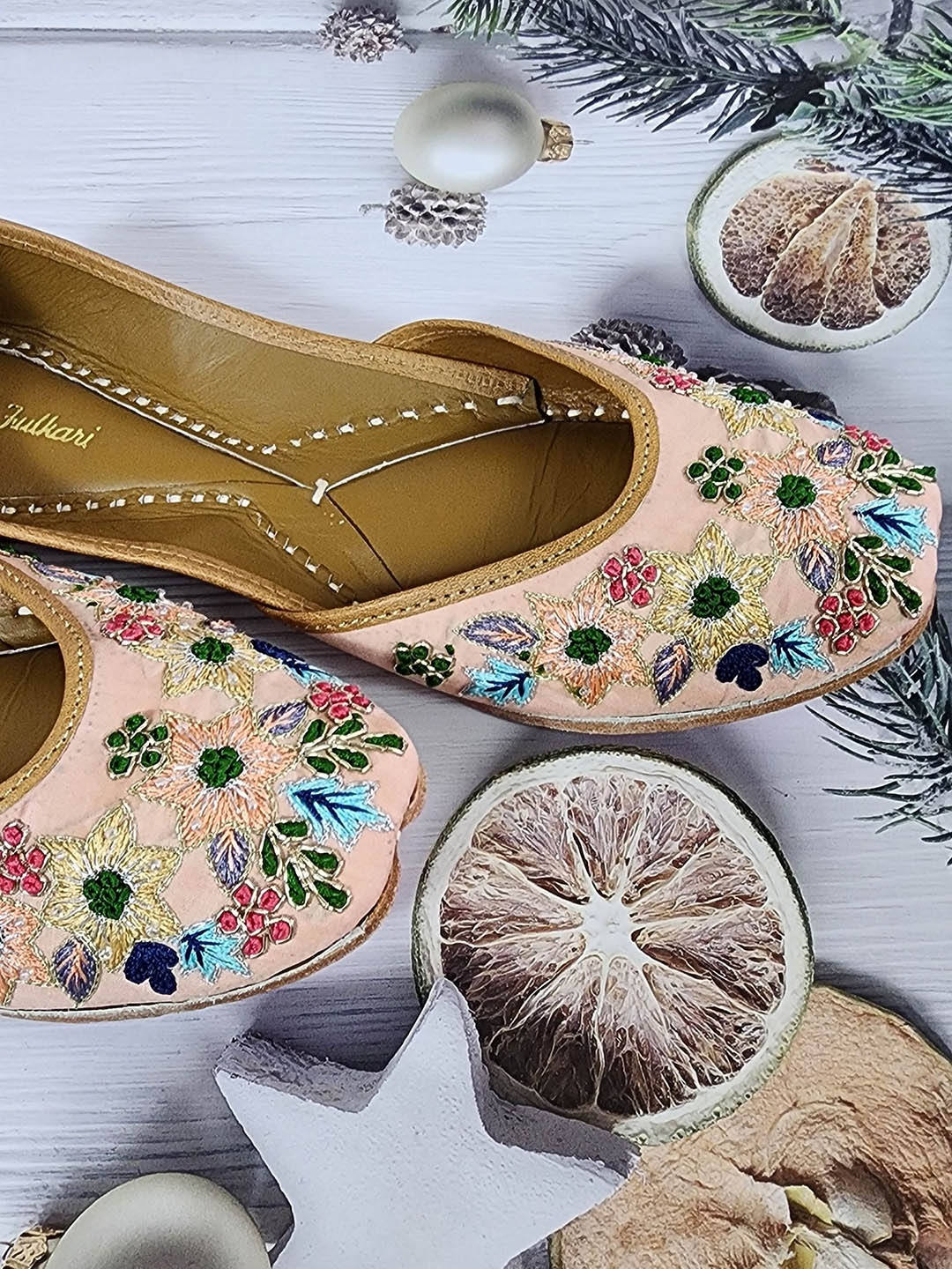 

Fulkari Embroidered Round Toe Leather Mojaris, Peach