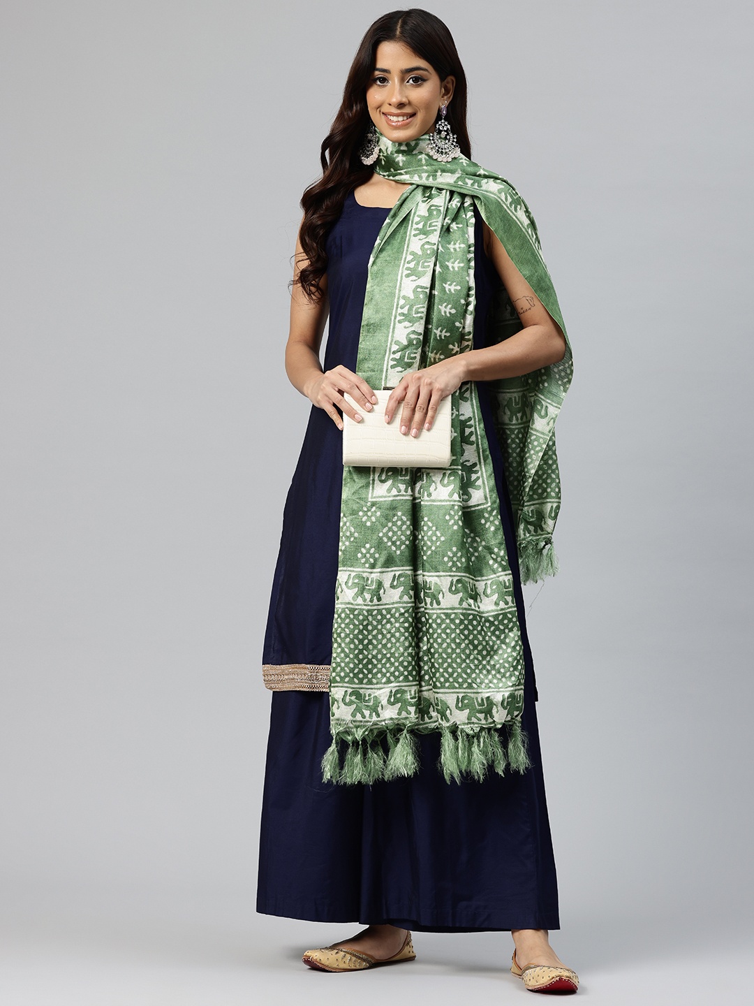 

One Femme Ethnic Motifs Printed Dupatta, Green