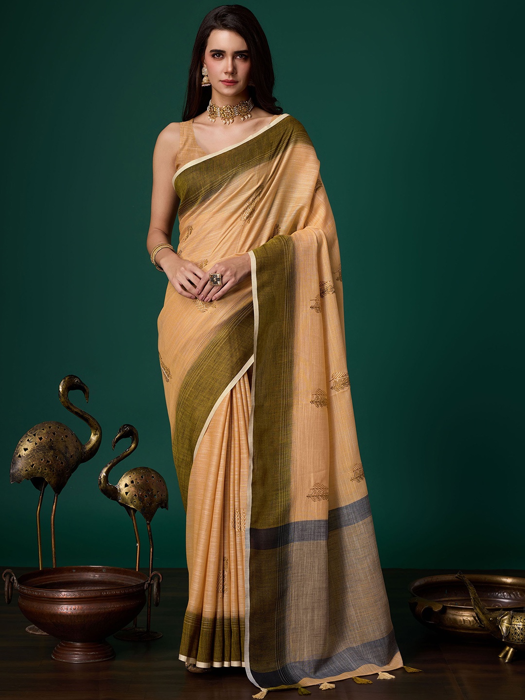 

Mitera Floral Embroidered Pure Linen Saree, Orange