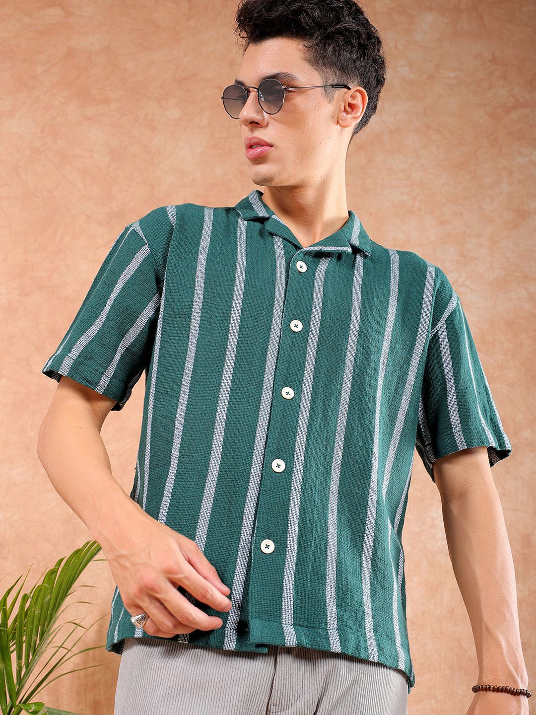 

The Indian Garage Co Men Relaxed Fit Striped Resortwear Shirt, Green