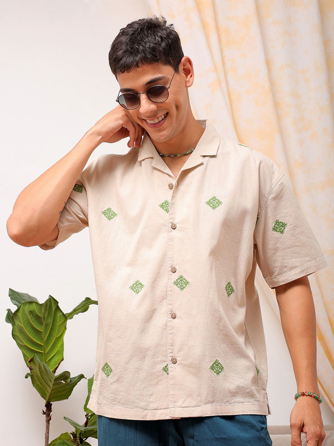 

The Indian Garage Co Men Relaxed Fit Embroidery Resortwear Shirt, Beige