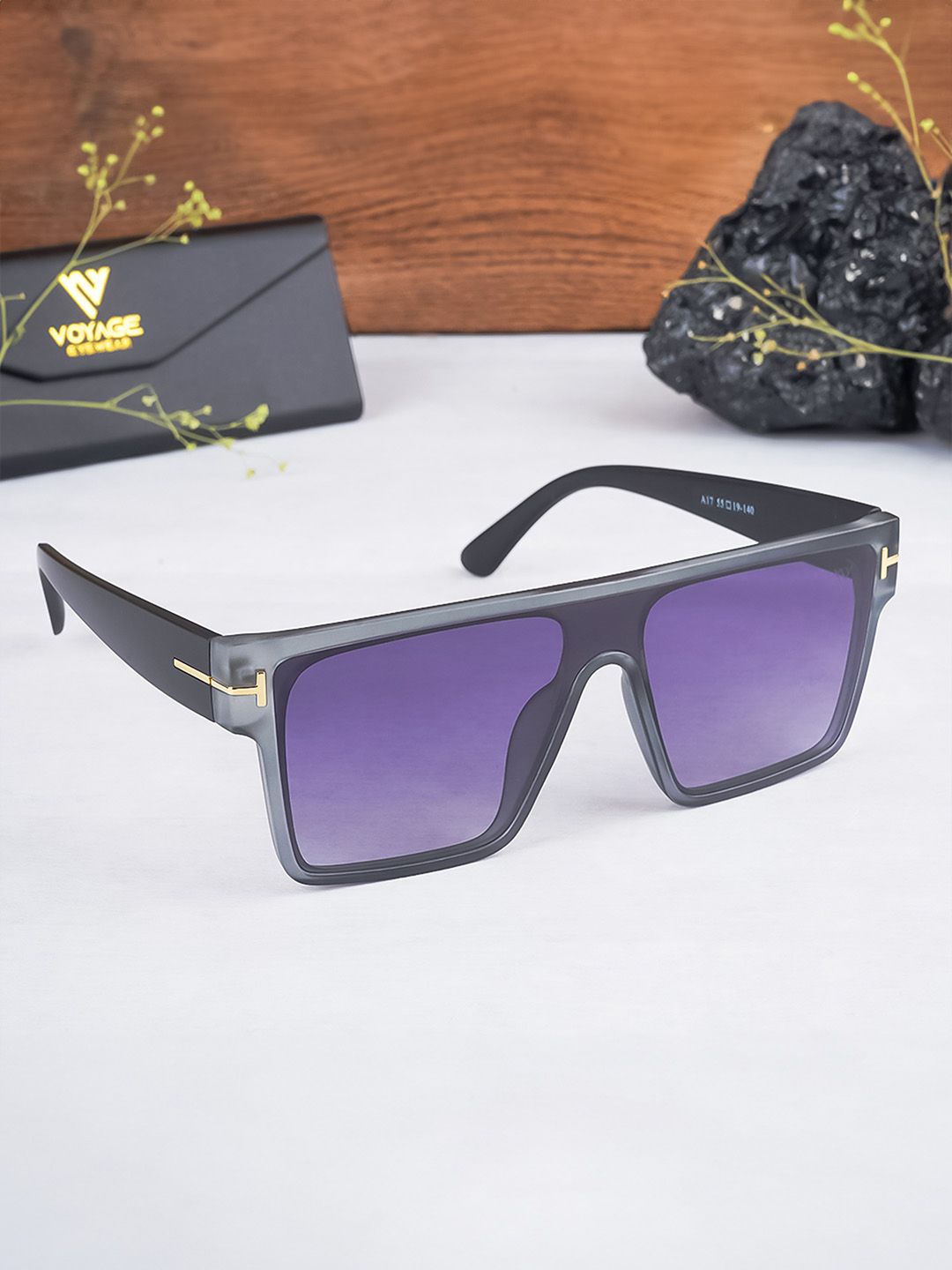 

Voyage Unisex Wayfarer Sunglasses with UV Protected Lens A17MG3937Z, Purple