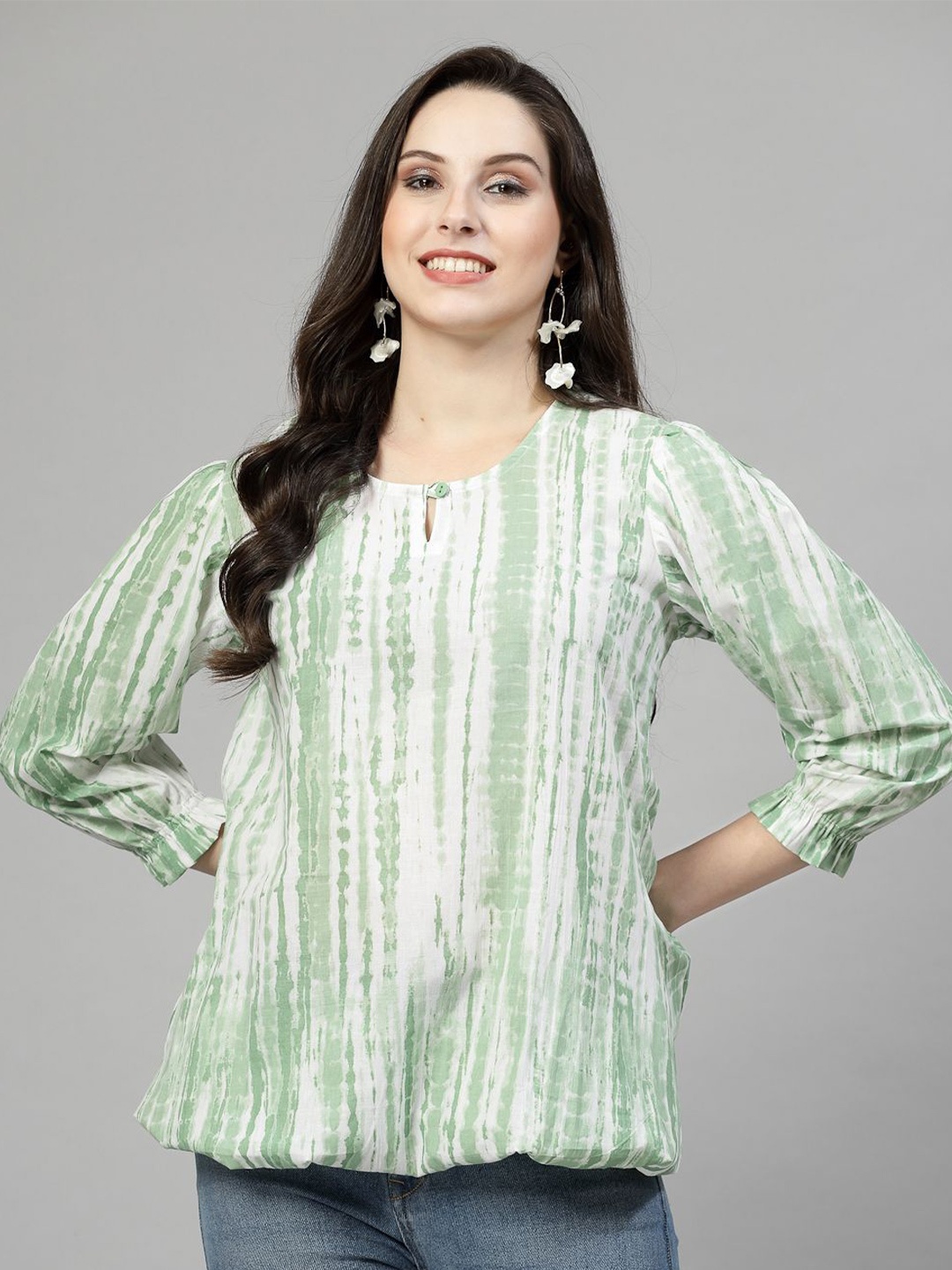 

SkyaSia Shibori Printed Keyhole Neck Cuffed Sleeves Cotton Tunic, Green