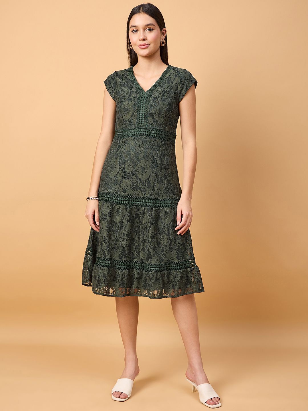 

DRAPE AND DAZZLE Self Design Net A-Line Dress, Green