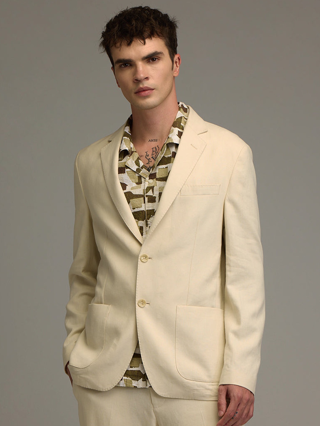 

Snitch Cream-Coloured Notched Lapel Collar Single-Breasted Casual Blazer