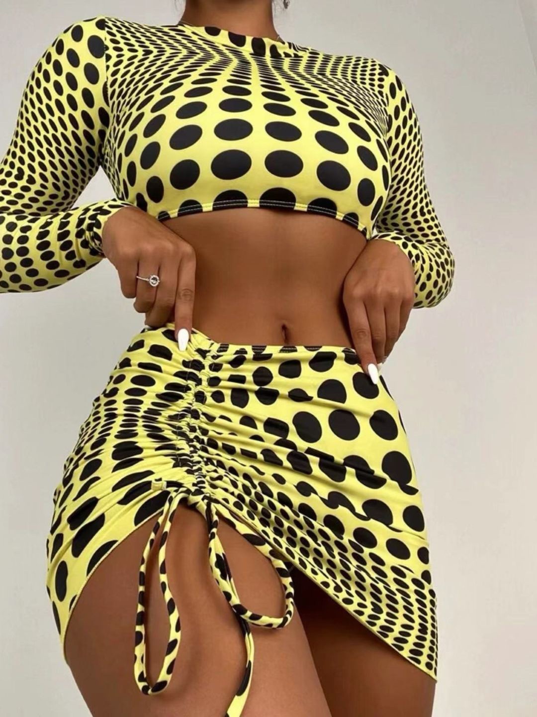 

Stylecast X KPOP Geometric Printed Round Neck Swimwear Cover Up Set, Yellow