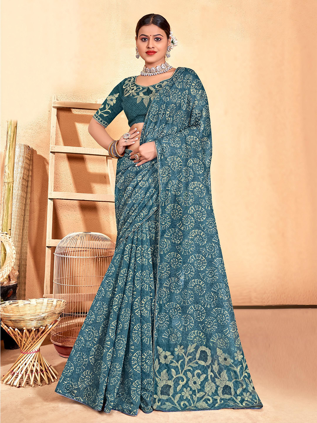 

ALAGINI Floral Embroidered Heavy Work Chanderi Saree, Blue