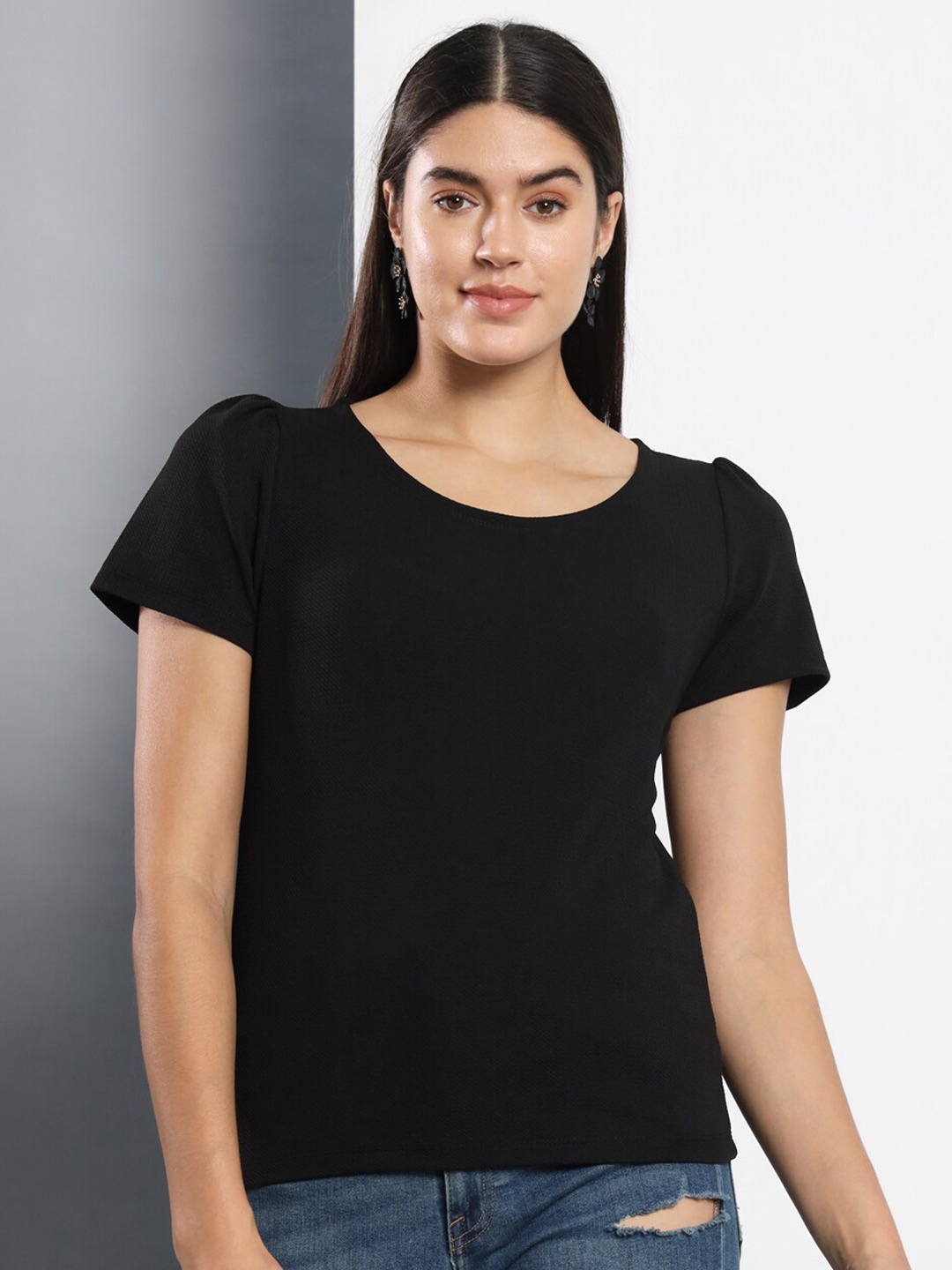 

Q-rious Round Neck Puff Sleeves Top, Black