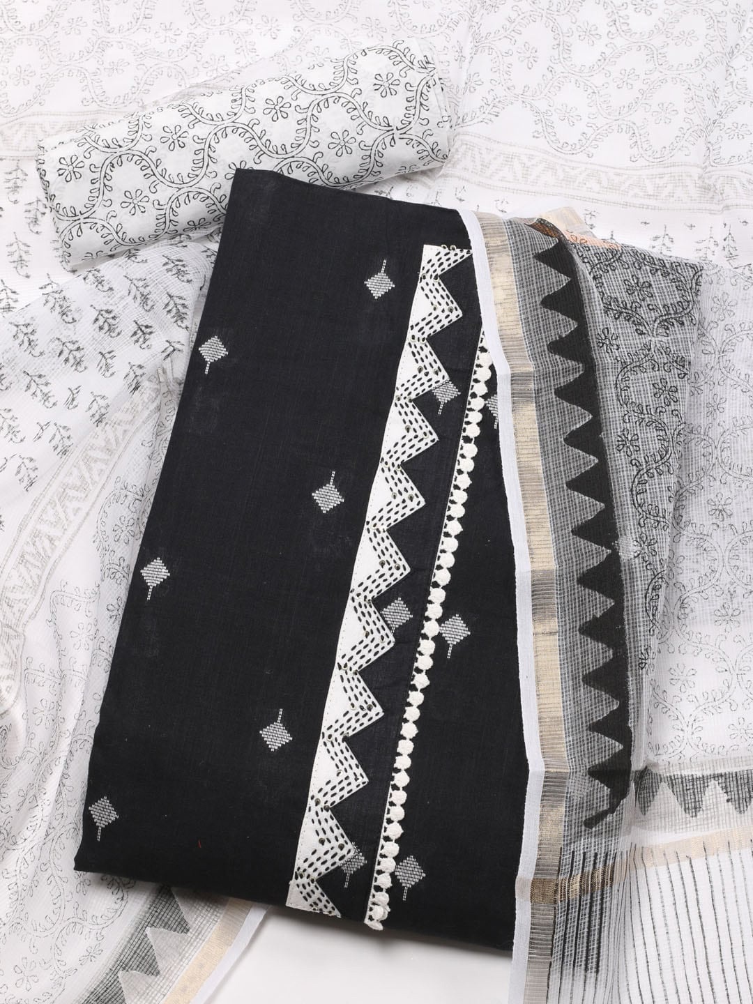 

Meena Bazaar Unstitched Dress Material, Black