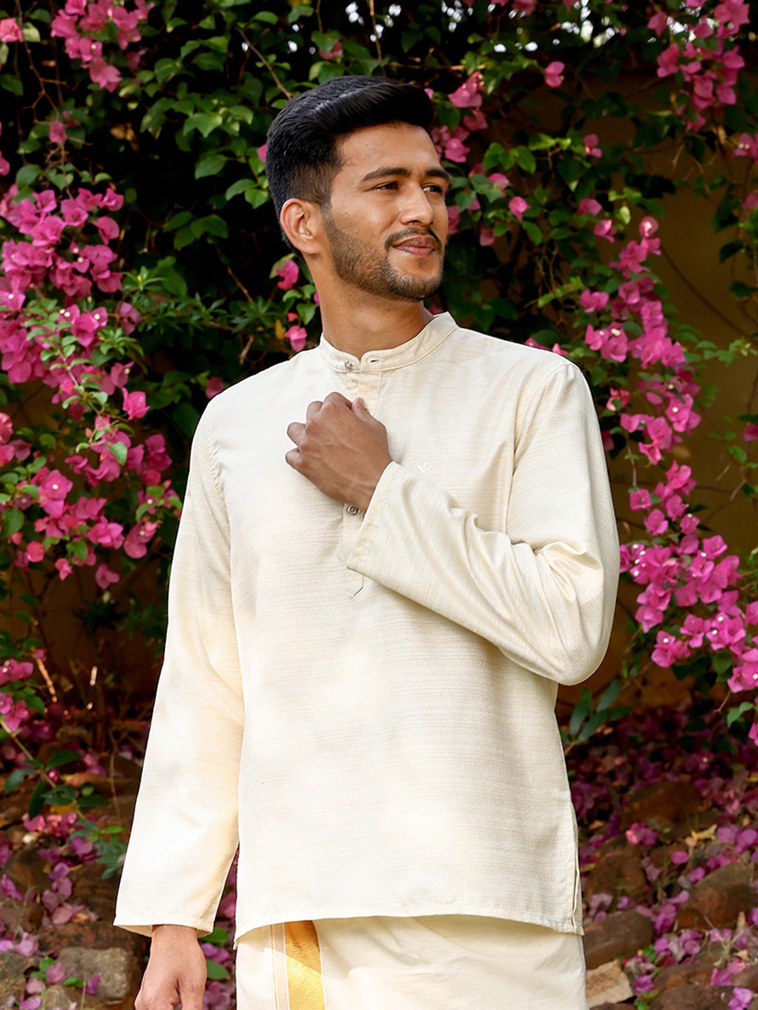 

FILORI Self Textured Art Silk Festive Short Kurta, Off white