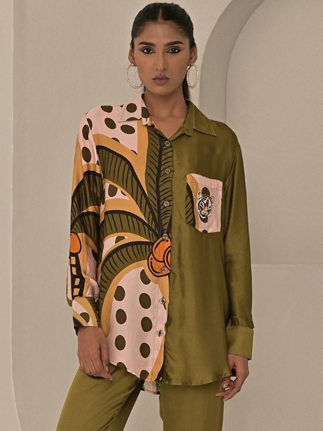 

MISSY Comfort Pink & Green Graphic Printed Spread Collar Embroidered Shirt