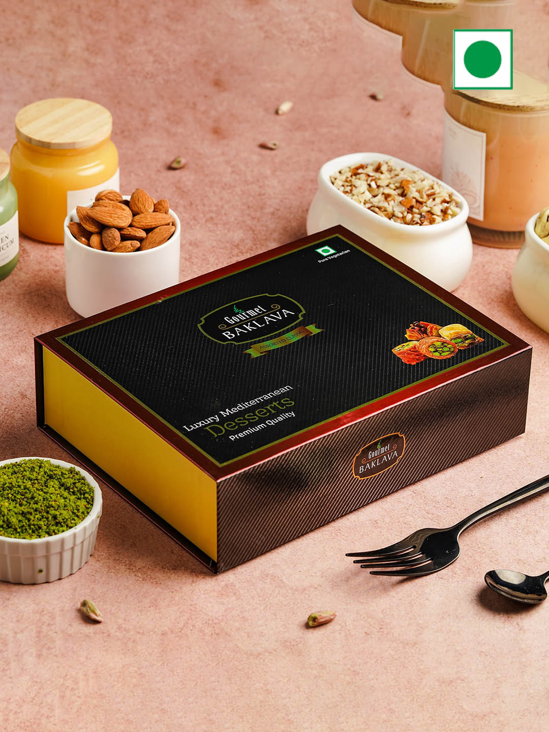 

GourmetBAKLAVA Cashew Baklava Sweets Gift Box-250g, Brown