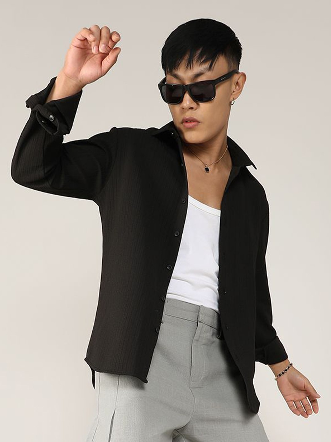 

Campus Sutra Comfort Striped Spread Collar Curved Relaxed Fit Casual Shirt, Black
