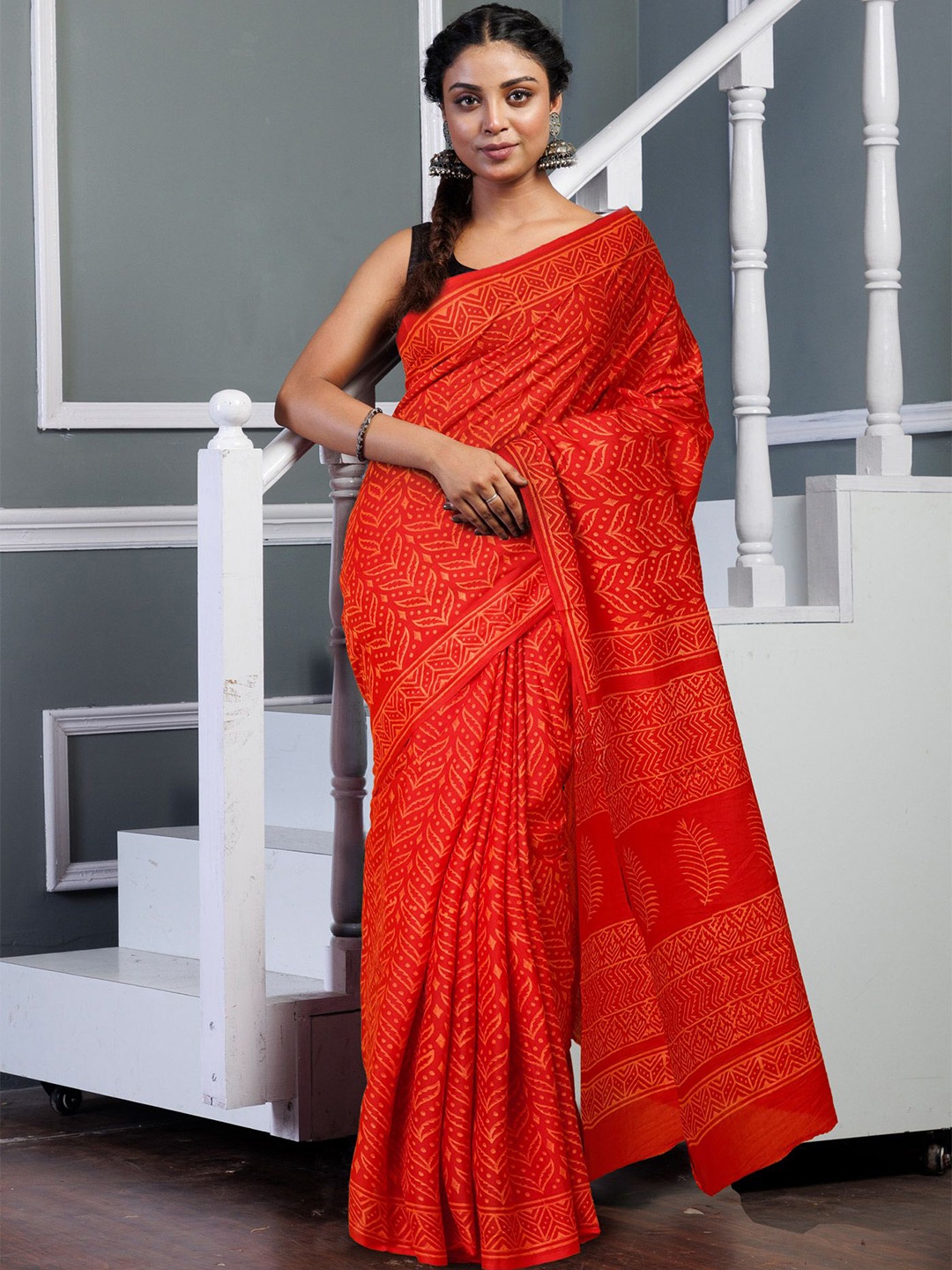 

Unnati Silks Ethnic Motifs Pure Cotton Handloom Block Print Saree, Red