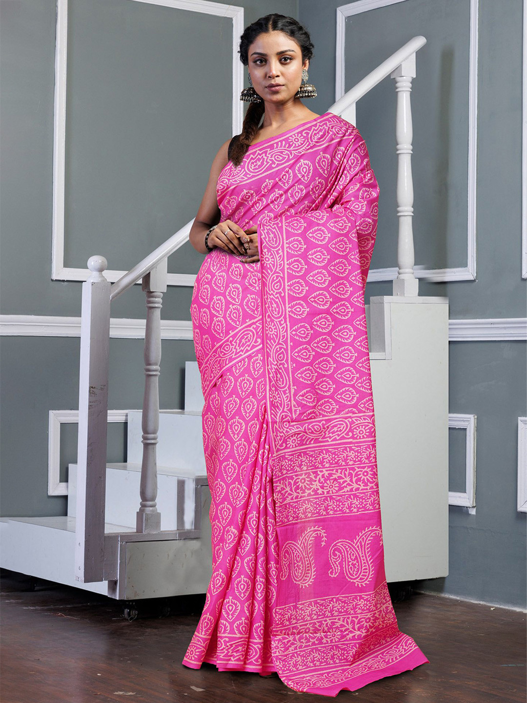 

Unnati Silks Ethnic Motifs Pure Cotton Handloom Block Print Saree, Pink