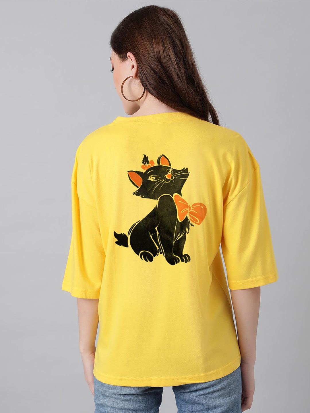 

Kotty Yellow Graphic Printed Drop-Shoulder Sleeves Oversized Cotton T-Shirt