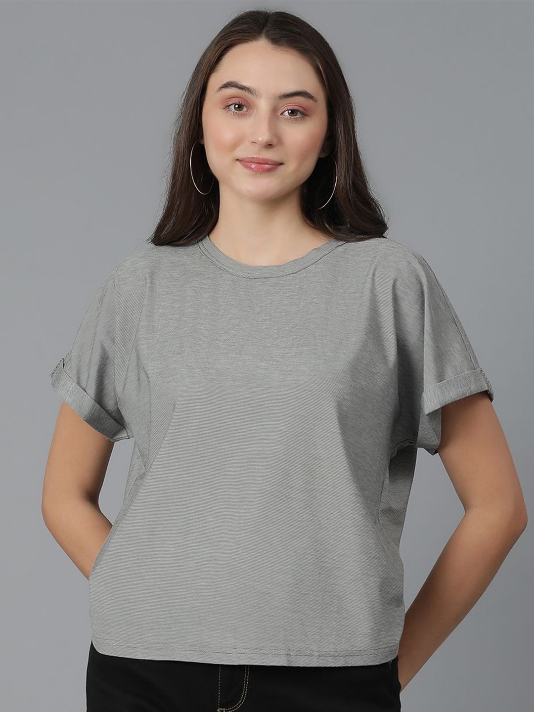 

Kotty Round Neck Extended Sleeves Cotton T-shirt, Grey