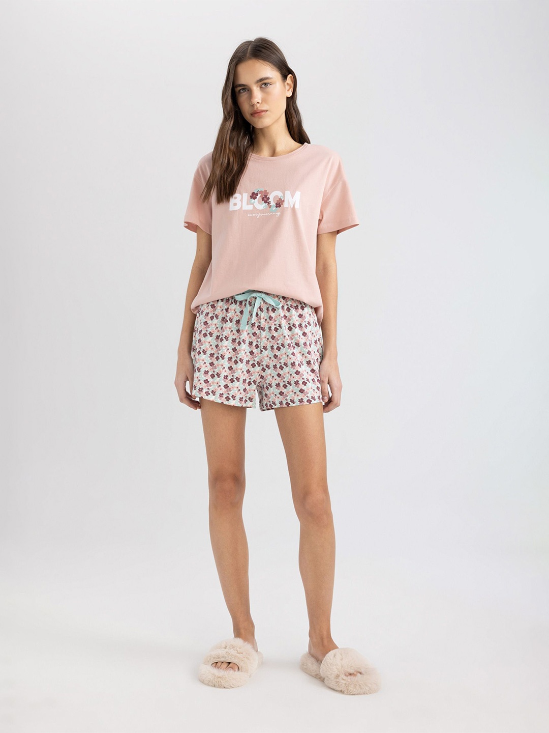 

DeFacto Women Printed T-shirt with Shorts, Peach