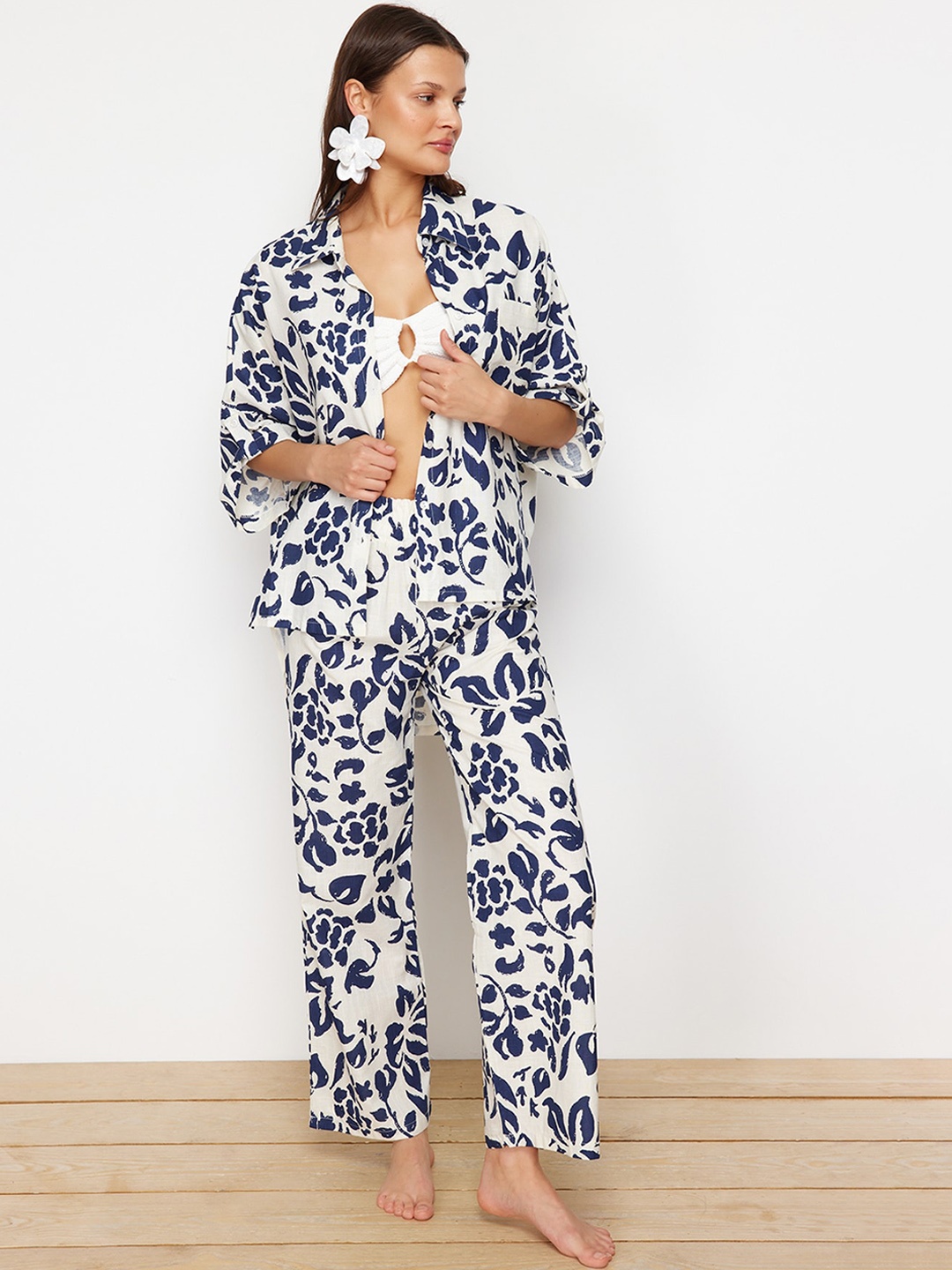 

Trendyol Floral Printed Shirt With Trousers, White