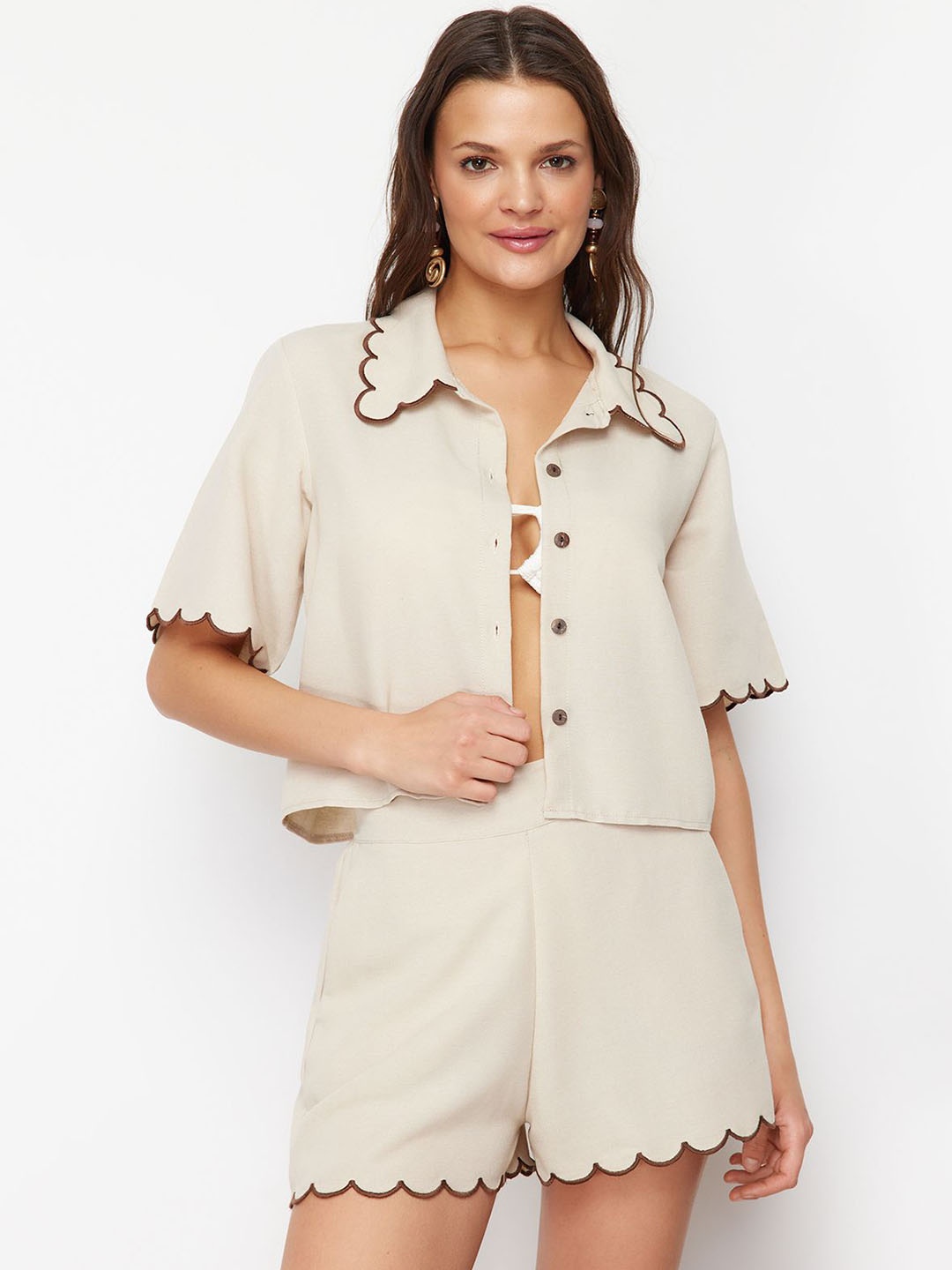 

Trendyol Shirt Collar Shirt & Shorts Co-Ords, Beige