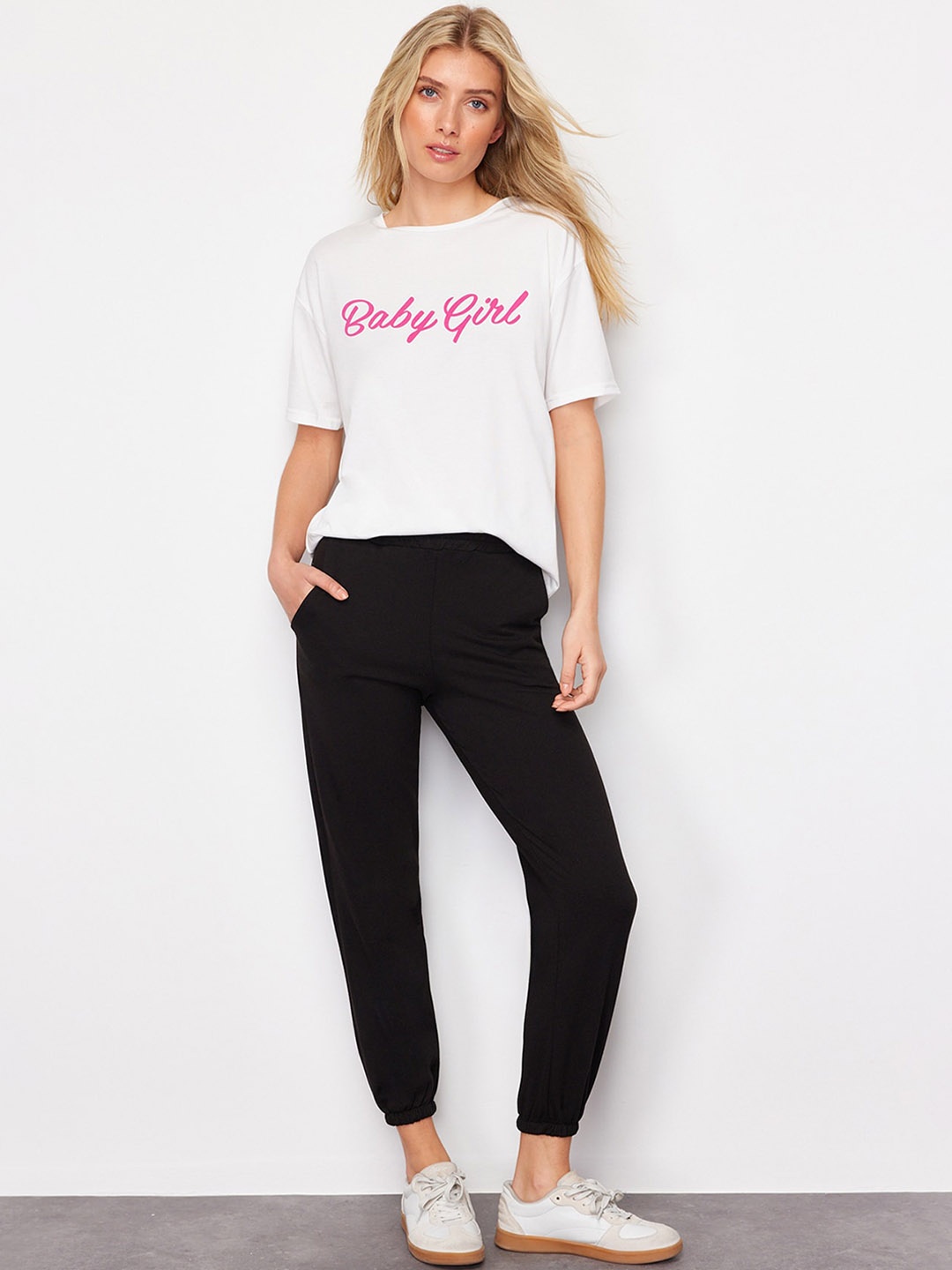 

Trendyol T-shirt With Joggers Co-Ords, White