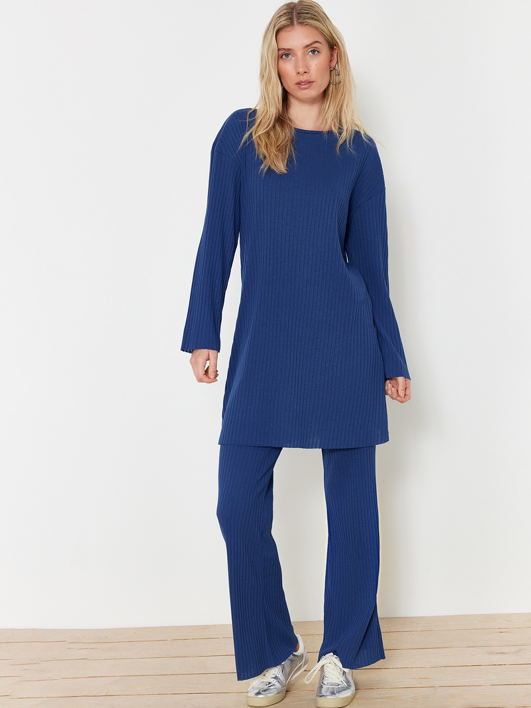 

Trendyol Round Neck Long Sleeves Top With Trousers, Blue