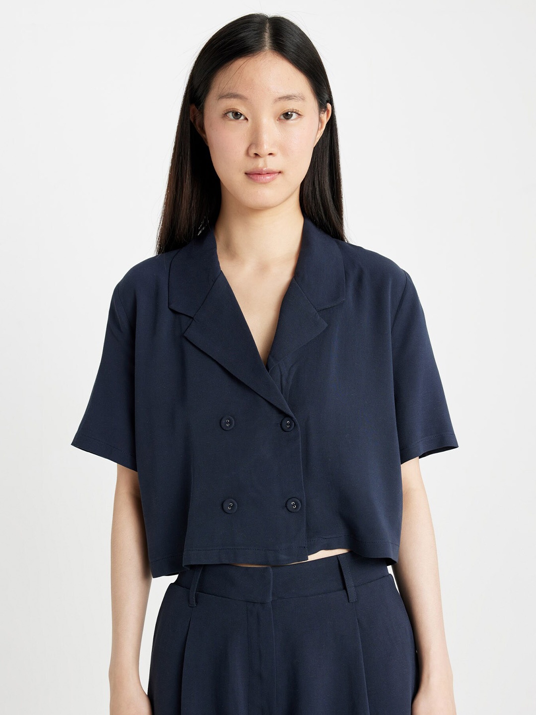 

DeFacto Women Opaque Casual Shirt, Na