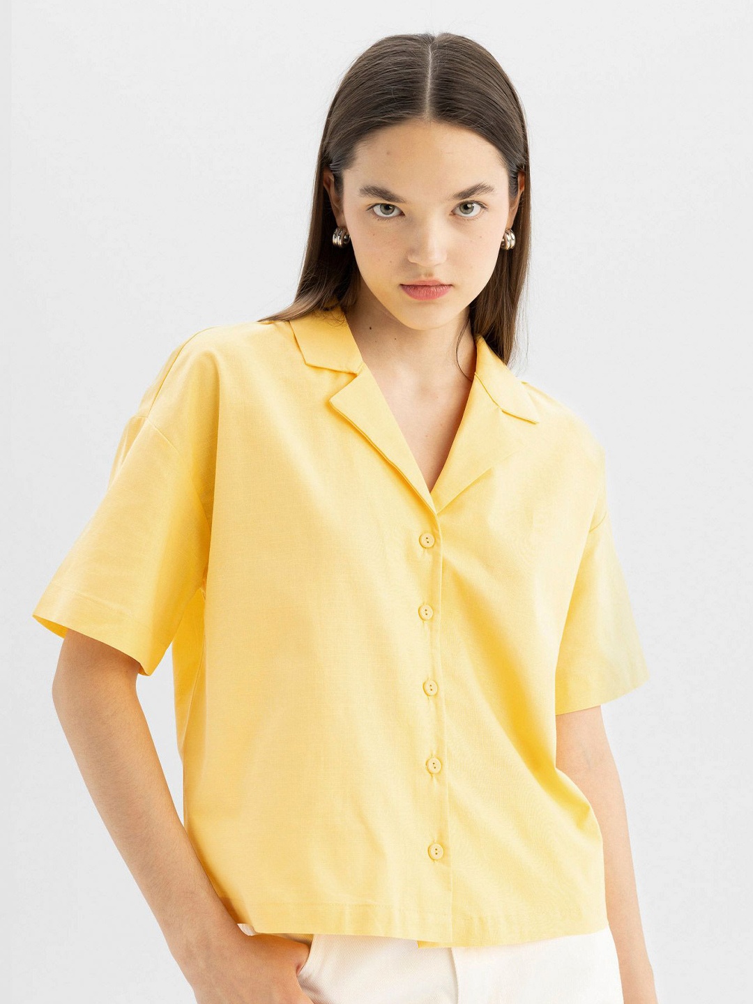 

DeFacto Women Opaque Casual Shirt, Na