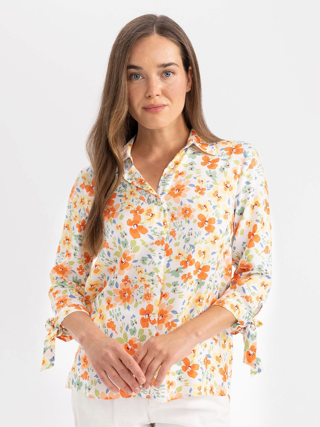 

DeFacto Women Floral Opaque Printed Casual Shirt, Na