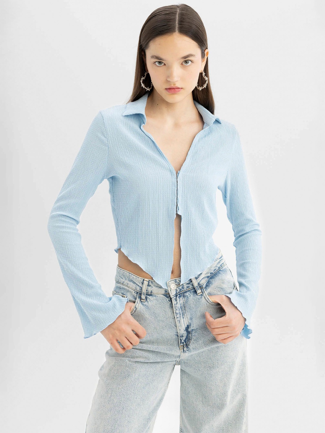 

DeFacto Women Opaque Casual Shirt, Na
