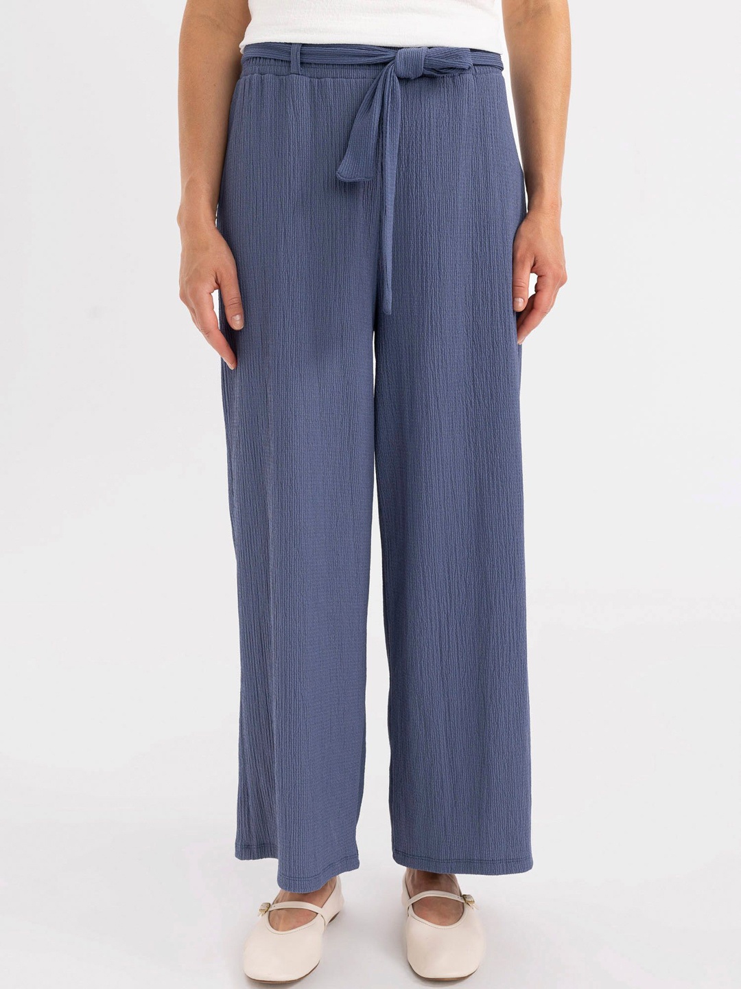 

DeFacto Women Shorts, Na