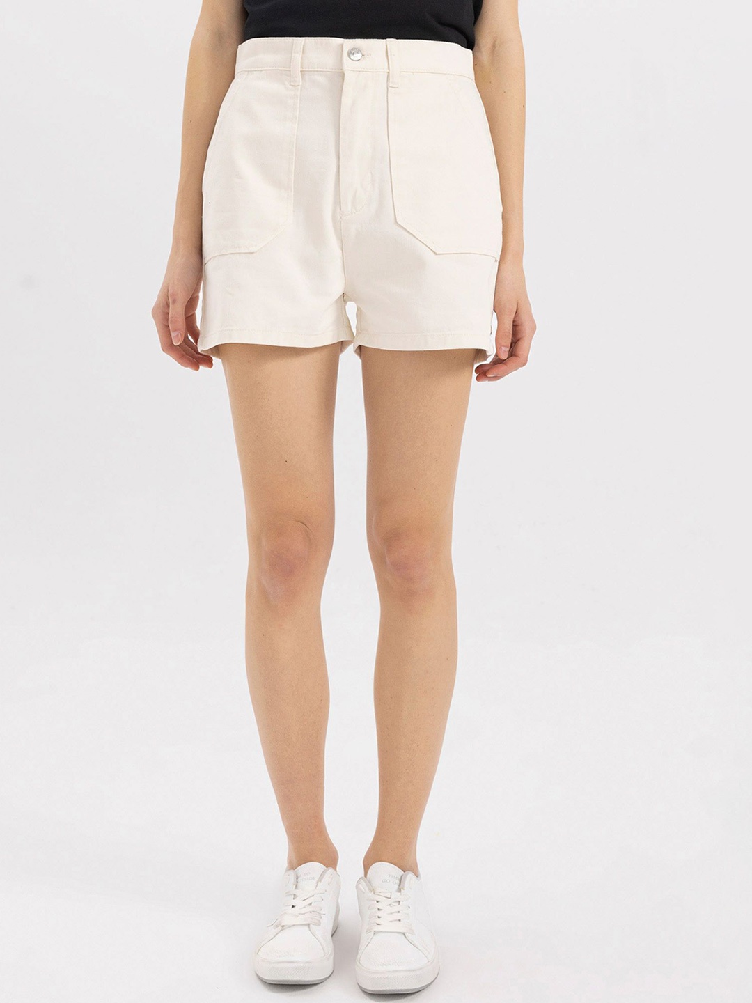 

DeFacto Women Mid-Rise Pure Cotton Shorts, Beige