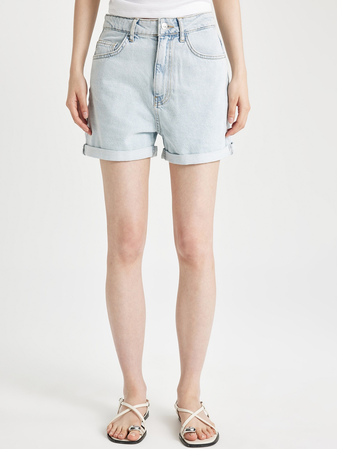 

DeFacto Women Denim Shorts, Na