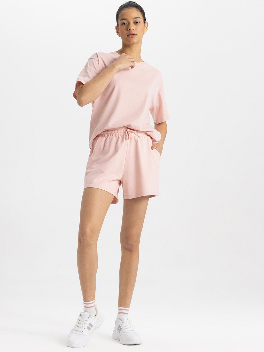 

DeFacto Women Mid-Rise Sports Shorts, Pink